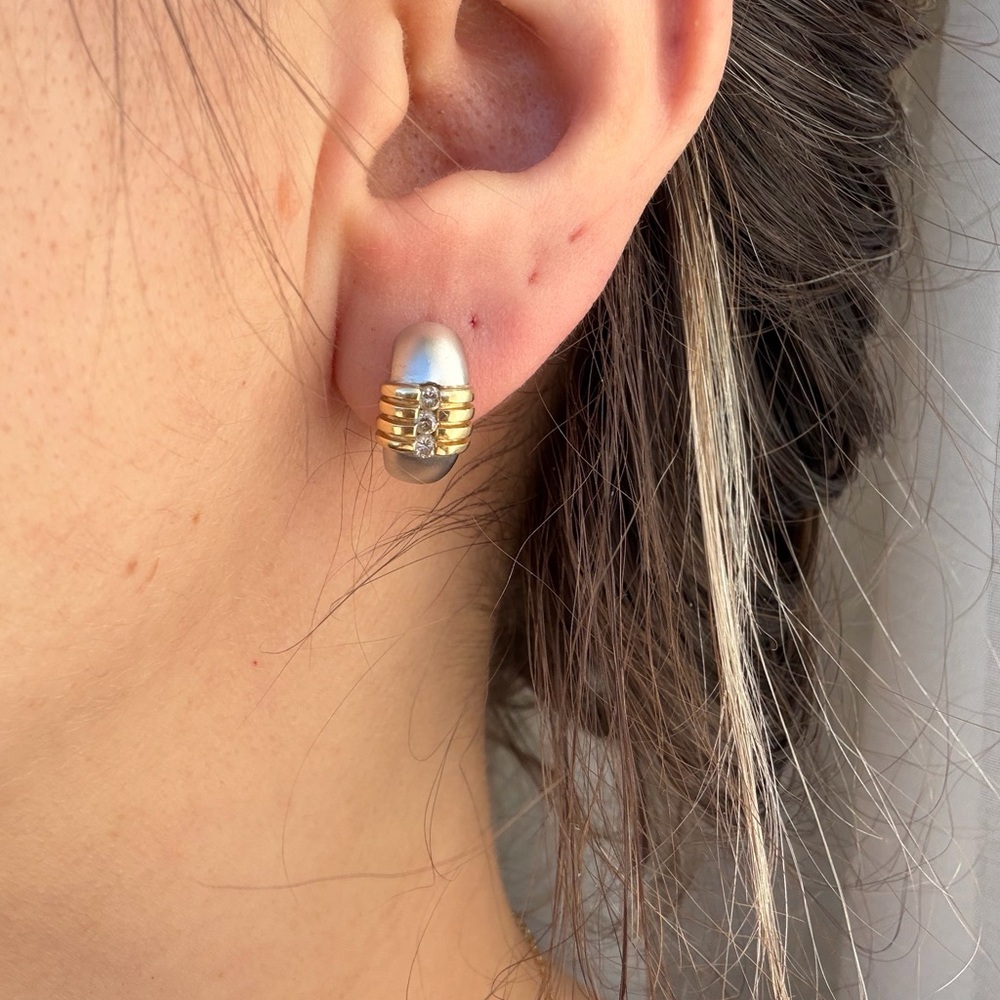 14k 585 Two Tone Gold Earrings With Diamonds 6 grams - Picture 9 of 11